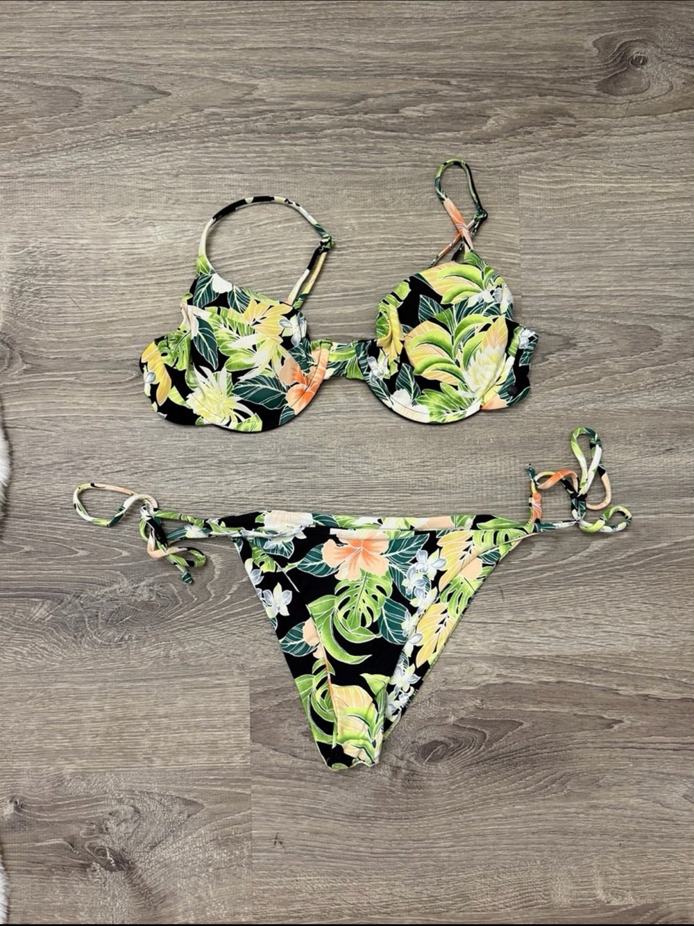 Women’s bikini
